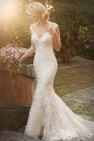 6 Gorgeous Fishtail Wedding Dresses Inspired By Michelle Keegan Essense Of Australia Wedding Dresses Wedding Dress Fishtail Wedding Dresses Lace