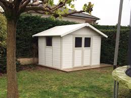 Lambris pvc bois fin blanc grosfillex l.260 x l.37.5 cm x ep.8 mm retrait magasin. Comment Monter Un Abri De Jardin Pvc Chez Soi La Reponse En Images Blog Conseil Abri Jardin Garage Carport Bons Plans