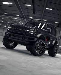 2021 Ford Bronco On Low Profile Tires Would Make It A Pavement King Ford Bronco Bronco Trucks