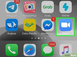 Then once it's recompiled swap back the drawable hdpi folder and add the meta folder to. 3 Ways To Change Your Background On Zoom Wikihow