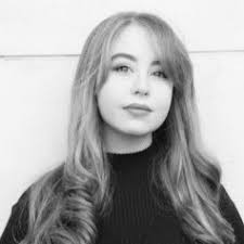 Kristine Houston's Instagram, Twitter & Facebook