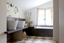 Il est extrêmement difficile de trouver une idée déco salle de bain quand on ne sait pas ce que l'on cherche! Salle De Bains Moderne Petit Espace Meuble Idees Carrelage