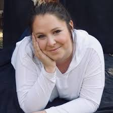 Shanna Mclean's Instagram, Twitter & Facebook