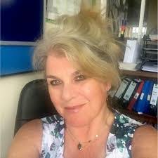 Alison Marsh's Instagram, Twitter & Facebook