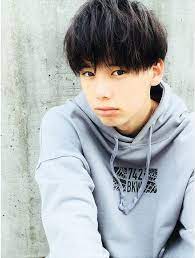 前髪重ためなのに軽く見える 素髪風パーマのマッシュショート l032089927 ガズル ハラジュク guzzle harajuku のヘアカタログ ホットペッパービューティー メンズパーマ ショート パーマ メンズ ヘアスタイル