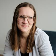 Katelyn Calhoun's Instagram, Twitter & Facebook