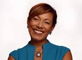 Louella Chaney's Instagram, Twitter & Facebook