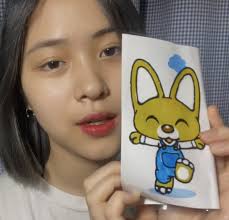 Banyak netizen yang setuju bahwa mereka memang sangat mirip. Shm On Twitter Ryujin Said That Han Sohee From World Of The Married Is So Pretty Haha I Wonder If She Knows That So Many People Think They Look Alike Https T Co A8sdwgmuto