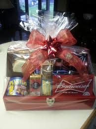Gift Baskets For Men S Birthday Pin By Mandi Taylor On Diy Gifts Retirement Gift Basket Gift Baskets For Men