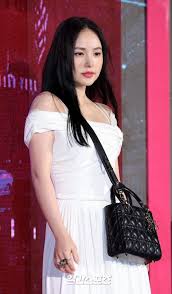 Showing love for the actress and model jung eun ran a.k.a min hyorin since 2012 ♡. Min Hyo Rin Attends Dior Event Kkuljaem ì¢‹ì•„