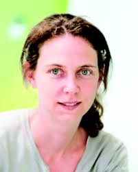 Correlative electron and X-ray microscopy: probing chemistry and bonding  with high spatial resolution