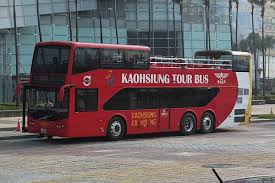 我們從 a 地到 b 地的全新移動方式，讓您隨時隨地都能享有 volvo 。 電動車是我們的未來. è¡—é ­çµæ®º é«˜é›„å¤¢æ™‚ä»£ Volvo é›™å±¤è§€å…‰æ•žç¯·å·´å£« Celsior S Automotive Saloon ç—žå®¢é‚¦