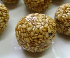 Yum Recipe Is In Spanish But Google Translate Will Fix It For Me Sesame And Honey Balls P Recipes Food Fabulous Foods