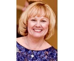 Amber Mouser's Instagram, Twitter & Facebook