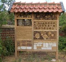 Naturfreunde Im Guldenen Winkel Insektenhotels Garden Ideas Insektenhotel Insekten Und Insektenhotel Bauen