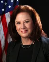 Tammy Dickinson's Instagram, Twitter & Facebook