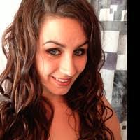 Kim Maiden's Instagram, Twitter & Facebook