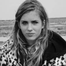 Isabel Brooks's Instagram, Twitter & Facebook