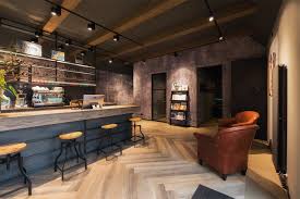 Gewoongers Heeft Een Deur Geplaatst In Dit Prachtige Interieur Van Bij Robert Optiek In Zwijndrecht Er Zijn In Dit Interi Interieur Ontwerpen Interieur Design