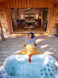 1000 cabanes perchées dans les arbres et hébergements insolites partout en france. Dormir Dans Une Cabane Dans Les Arbres Un Week End En Amoureux Dans Le Lot Et Garonne