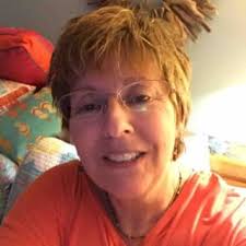 Dr. Julia Lucente, MD