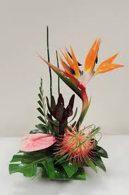 Simple Bird Of Paradise Flower Arrangement Tropical Flower Arrangements Small Tropical Arrangement Small Tropical A Tropical Floral Arrangements Flower Arrangements Simple Tropical Flower Arrangements