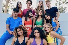 United world wrestling stands together with refugees across the world. Now United Lanca No Fantastico Baila Musica Em Homenagem Ao Brasil 24 04 2021 Musica F5