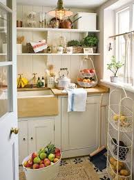 Seperti rak piring minimalis, tempat mencuci piring atau wastafel yang berukuran kecil. 25 Desain Dapur Cantik Yang Bisa Anda Tiru Dengan Mudah