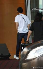 deng lun 邓伦 20180926 beijing chengdu cr logo