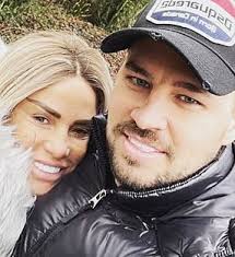Katie price relived her proposal to peter andre as she donned her huge engagement ring while trawling through some old belongings. Katie Price Proudly Flashes Her Eighth Diamond Engagement Ring As She Prepares To Marry Carl Woods Latest Celebrity News