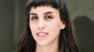 Celeste Rojas Mugica comenta su proyecto 'Inventario Iconoclasta de la  Insurrección Chilena' (audio)