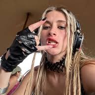 emily.fly — Creadora de Contenido