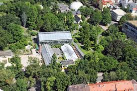 Parkplatz am stadion (erreichbar über stadtrodaer straße stadteinwärts) anzahl stellplätze: Der Botanische Garten In Jena