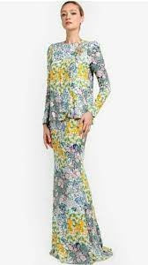 Raya is disney's first southeast asian princess, and is voiced by kelly. Rizalman Rtw Raya 2017 Membuat Baju Model Pakaian Pakaian