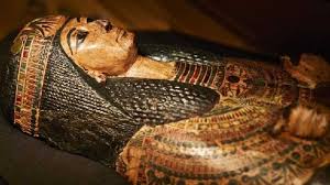 Ursprünglich sollte ahmanet (sofia boutella) die herrscherin von ganz ägypten werden, doch ihrem machthunger geschuldet, lud sie sich einen schrecklichen fluch auf und wurde für ihre gräueltaten lebendig mumifiziert. Wenn Die Mumie Spricht Stimme Agyptischen Priesters Rekonstruiert Heise Online