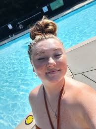 Hello, I'm Lillian and something to know about me is