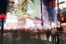 Long Exposure Of Sidewalk Crowd Near Times Square 4428 X 2248 Exposure Photography Exposure Long Exposure