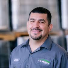 Carlos Arceo's Instagram, Twitter & Facebook