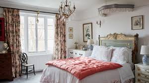 If you decide to decorate your house with shabby chic interior or furniture, you can use things that you already have in new ways, and this will surely save me some money. 14 Vintage Bedroom Ideas For Your Country Style Boudoir Real Homes