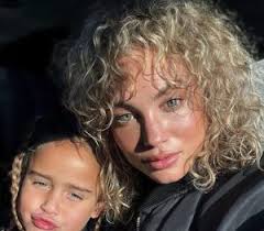 Alles Over Rose Bertram (Leeftijd, Afkomst, Relaties, Vermogen) • Stop and  Stare