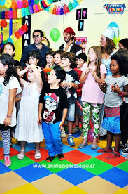 Es importante saber animar una fiesta infantil, ya que los niños son clientes difíciles de complacer y entretenerlos puede resultar un poco complicado. Animacion Fiestas Infantiles Valencia Alicante Murcia Almeria Cumpleanos