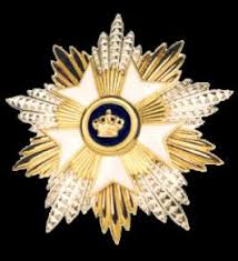 Награды и мундиры королевы Дании с сыновьями на одном из мероприятий. фалеристика