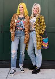 The best and brightest women in '80s rock music becomes far more interesting to compile once massive pop superstars from madonna to whitney houston to janet jackson are deemed ineligible for inclusion. 80s Aesthetic Fashion Women Novocom Top