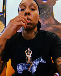 Lena at Acura Festival Village ✨ . . .⁣ ⁣ .⁣ ⁣ .⁣ ⁣ #lenawaithe  #sundancefilmfestival #sundance #happymonday #filmfestival #welovelena  #hillmangradproductions #blackwomen #westan #blackgirlmagic #lgbt  #blacklesbians #lgbtq🌈 #films #blacklove ...