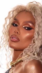 Hello everyone, I'm Sam, a professional videographer based in the Inland  Empire, specializing in nightlife photography and videography. I'm  available as a second shooter and am flexible to accommodate your upcoming  events.