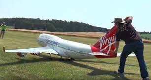 Adi.p (great work) build time was over 8. Boeing 747 Detailed Giant Rc Model Airplane Wordlesstech Model Airplanes Rc Model Airplanes Rc Model