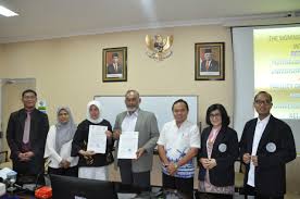 Check spelling or type a new query. Universiti Malaysia Kelantan To Collaborate With Unair Postgraduate School Qs Wownews