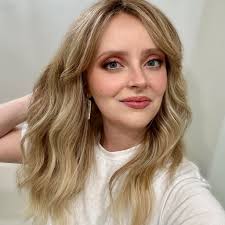 Amber Knowles Beauty