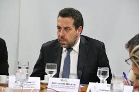 Boulos vai à comissão da 6x1 a uma semana da divulgação do relatório