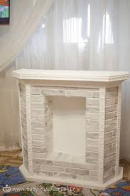 камин из коробок своими руками на новый год пошаговая инструкция Novogodnij Kamin Svoimi Rukami Ch 3 Zakonchen Kartonnaya Mebel Kamin Dekor Iskusstvennyj Kamin